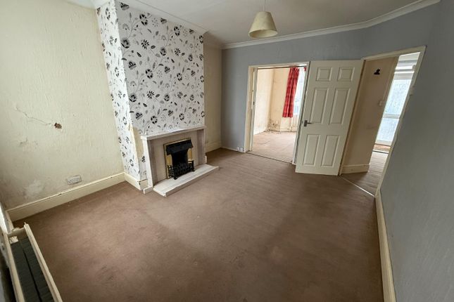 48, Ipswich Street, Swindon photo 2