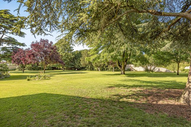 Flat for sale in Stratton Audley Manor, Oxfordshire