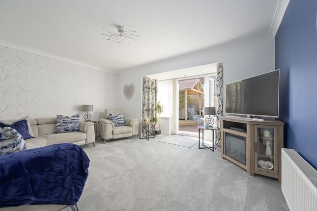 34 Cromwell Road, Falkirk photo 3
