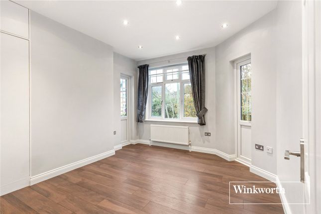 Flat 6, Stanhope Court,, East End Road, London photo 3
