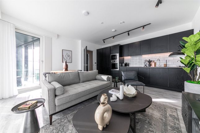 1-bed flat on Flat 4404,, Icon Tower, London, £627,000