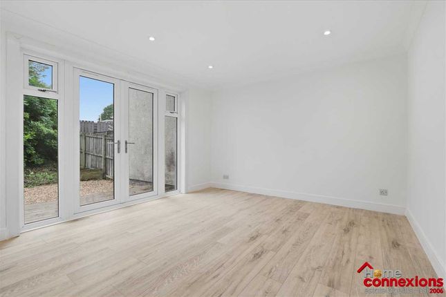 137, Troon Avenue, Greenhills, EAST KILBRIDE photo 2