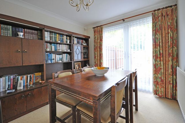 3, Lilac Grove, Newport photo 4