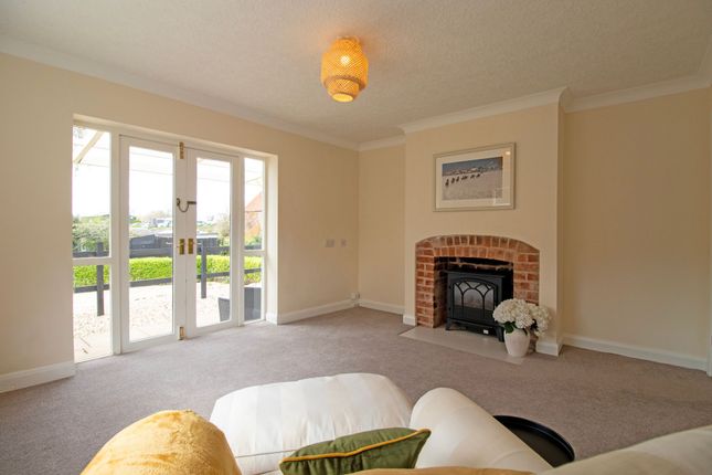 7 Laughton Road, Gainsborough photo 4