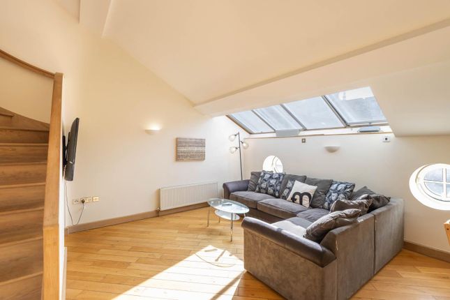 Flat for sale in The Old Chapel, St. Pauls Square B3