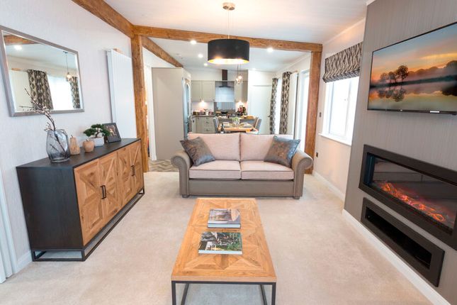 Mobile/park home for sale in Oakmere Lodges, A556 Chester Road, Oakmere Road, Cheshire