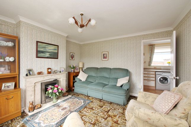 10 Waterlake, Stalbridge, Stalbridge photo 2