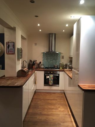 27, Chilton Way, Hungerford photo 2