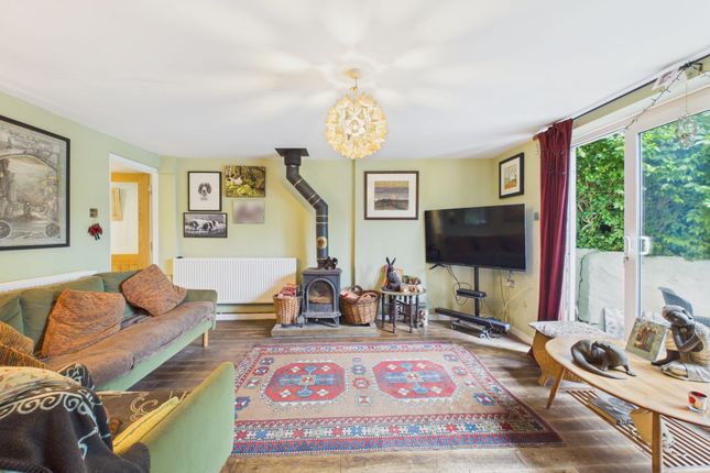 4 Bridge Hill, Narberth photo 2