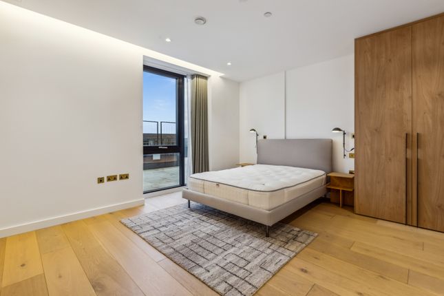 Thumbnail Flat to rent in Camley Street, Kings Cross