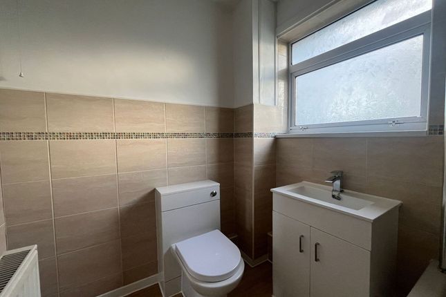 60 Sickert Close, Newport photo 4