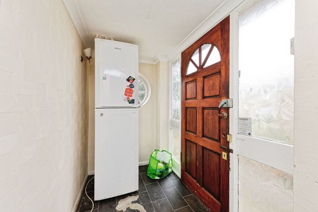 32, Ulcombe Gardens, Kent photo 2