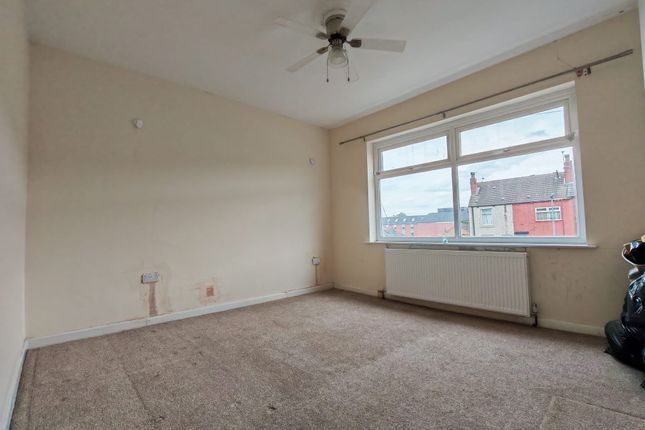 41, Grove Avenue, Pontefract photo 5