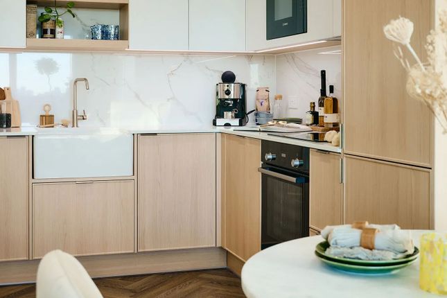 Flat 65, Lindley House, London photo 3