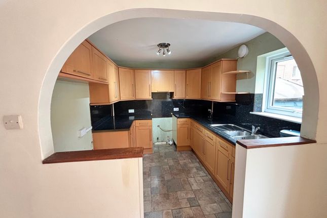 207 Charston, Cwmbran photo 4
