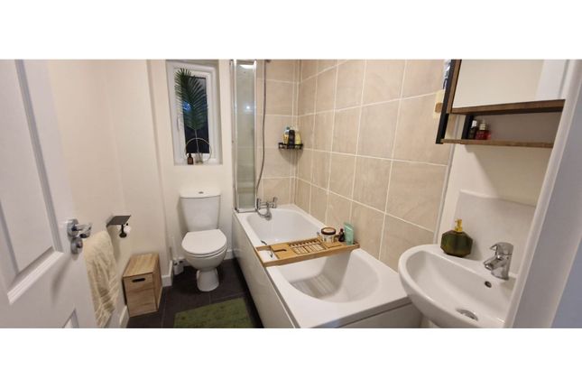 Detached house for sale in Meadowlands, Bradford