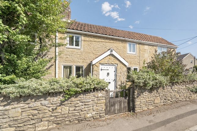 3-bed house on 12, Woodrow Road, Melksham, £280,000