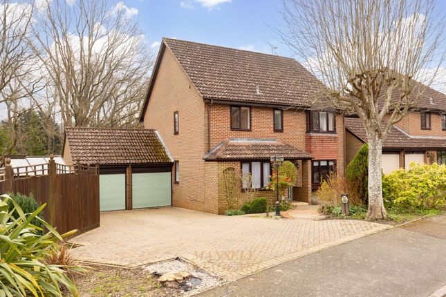 4-bed house on 21 Overton Shaw, East Grinstead, £775,000