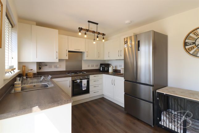 17, Lumbwood Court, Chesterfield photo 4