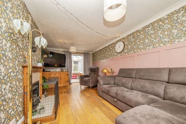 35, Playford Lane, Ipswich photo 3