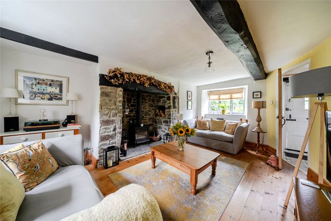 Thistle Cottage, 10, Fore Street, Crediton photo 2