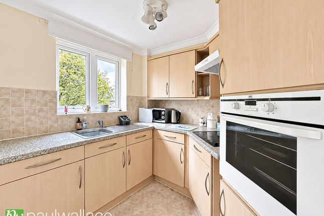 Brocket Road, Hoddesdon photo 3
