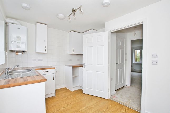 4, Pipit Way, Yeovil photo 4
