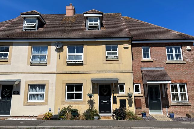 Thumbnail Terraced house for sale in Palace Road, Gillingham