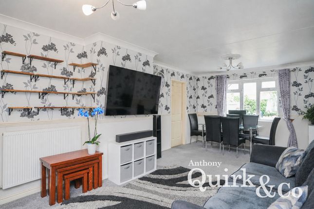 2, Muggeridge Road, Dagenham photo 3