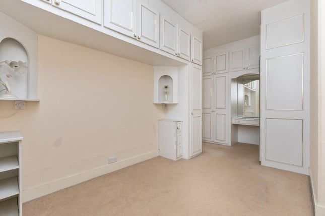 Flat 8-12.Jpg