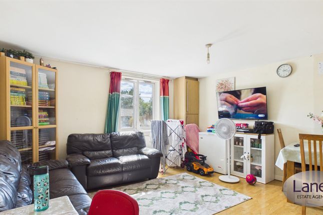 Flat 5, 1, Autumn Close, Enfield photo 2