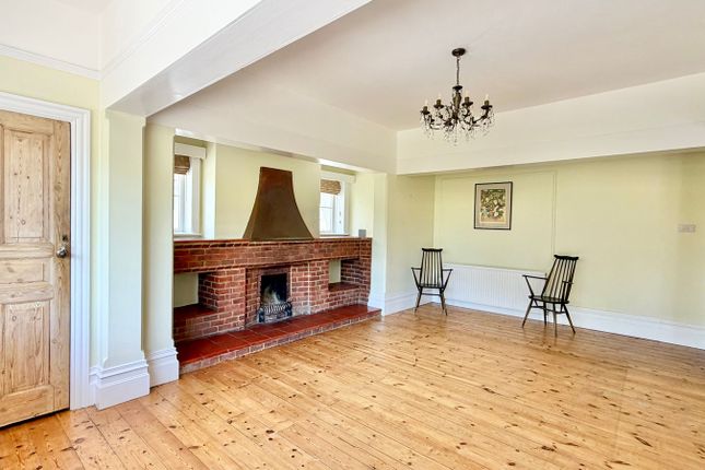11, Terminus Avenue, Bexhill-on-Sea photo 4
