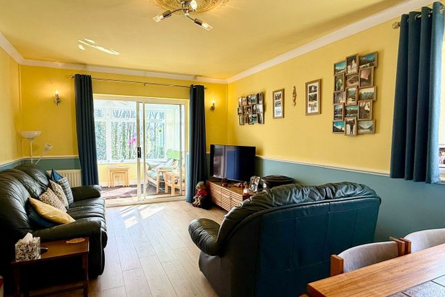 46, Oakfield Drive, Kilgetty photo 2