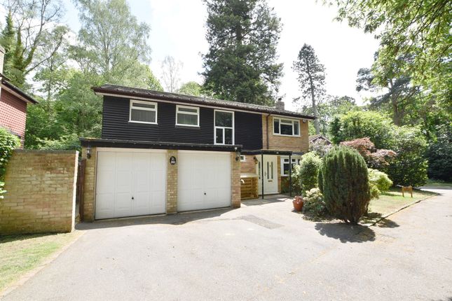 Thumbnail Detached house for sale in Redwood Glade, Leighton Buzzard