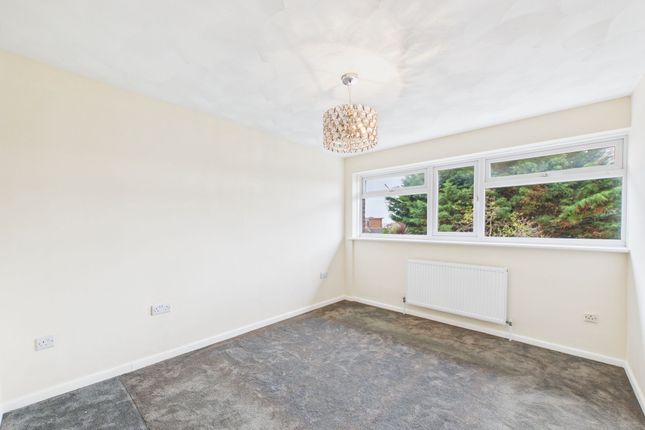 54 Ingleside Crescent, Lancing photo 4