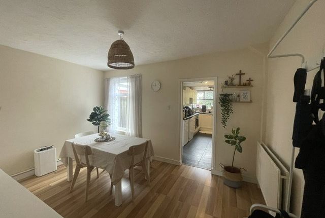 82 Norham Avenue, Southampton photo 2