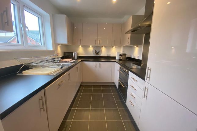 Thumbnail Property to rent in Tatler Close, Warwick