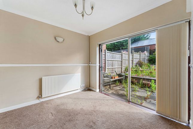 9 Kilburn Avenue, Wigan photo 4