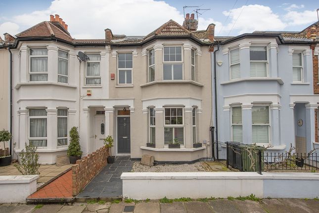 Terraced house to rent in Radbourne Road, London