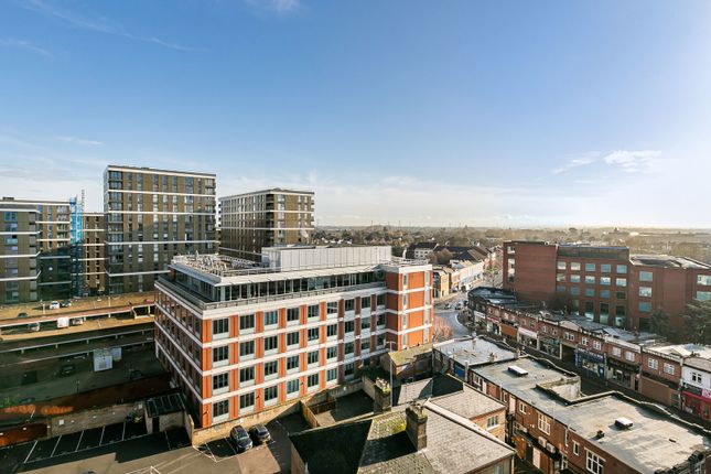 Flat 60, Epsom House, 2, Fairfield Avenue, Surrey photo 2