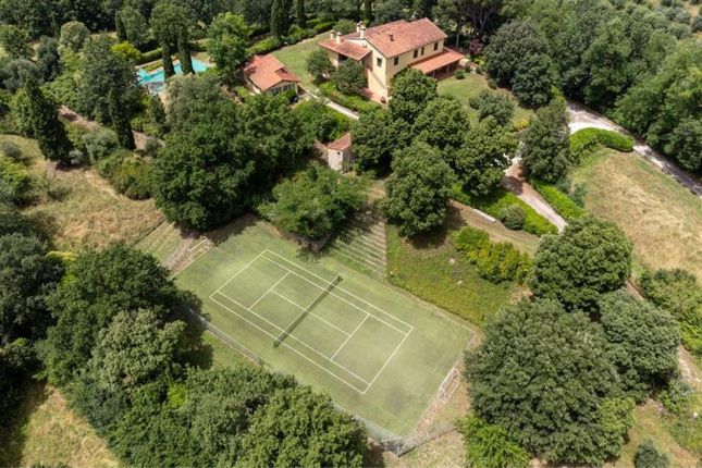 Villa for sale in Reggello, Tuscany, 50066, Italy