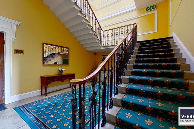 Wormleybury Manor, Church Lane, Broxbourne photo 2