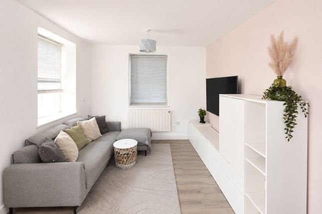 Apartment 5,, Block D, York photo 3