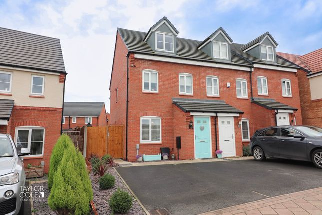End terrace house for sale in Lillingstone Avenue, Tamworth