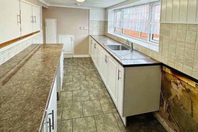 34 Wisbech Road, Outwell, Wisbech photo 4