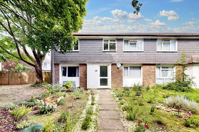 Room 1, 135 Brighton Road, Crawley photo 5