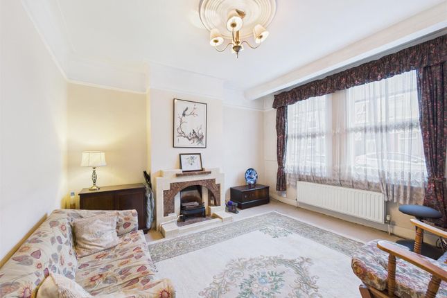 88, Rosebery Avenue, London photo 4