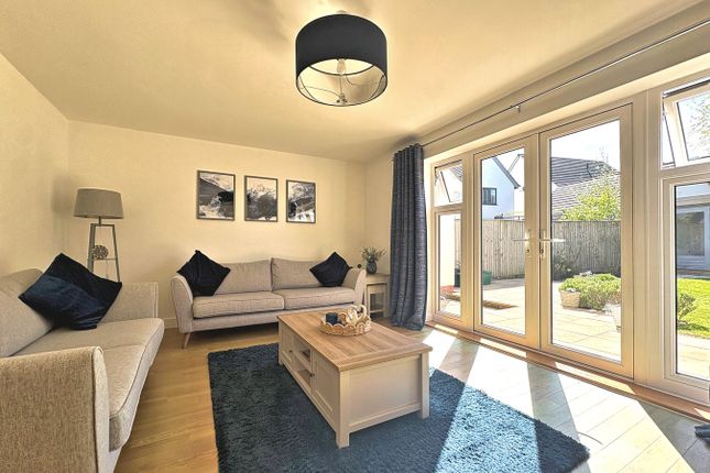 34, Cranesbill Crescent, Charfield photo 2