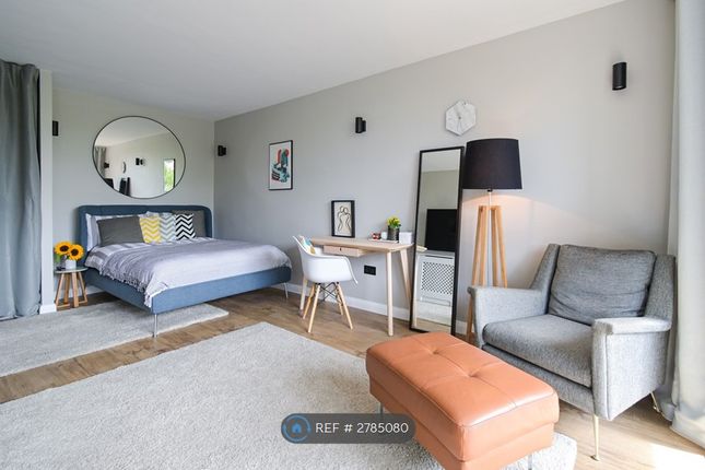 Vauxhall Bridge Road, Flat  Morgan House, London photo 5
