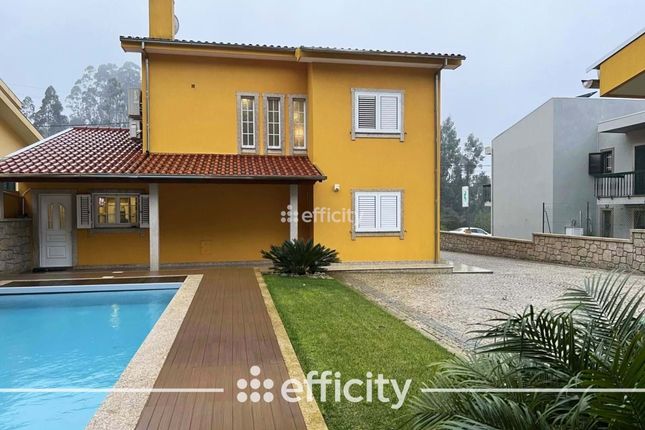 Thumbnail Villa for sale in 4540 Arouca, Portugal